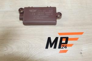 Gebruikte Alarm module Mini Mini Open (R57) 1.6 16V Cooper Prijs € 23,80 Inclusief btw aangeboden door Miniparts24 - Miniteile24 GbR