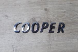 Gebruikte Embleem Mini Mini (R56) 1.6 16V Cooper Prijs € 17,85 Inclusief btw aangeboden door Miniparts24 - Miniteile24 GbR