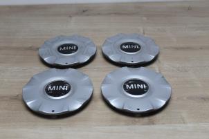 Gebruikte Naafkapje BMW Mini One/Cooper (R50) 1.6 16V Cooper Prijs € 41,65 Inclusief btw aangeboden door Miniparts24 - Miniteile24 GbR