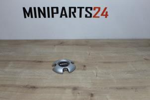 Gebruikte Naafkapje Mini Mini (R56) 1.6 16V Cooper Prijs € 11,90 Inclusief btw aangeboden door Miniparts24 - Miniteile24 GbR