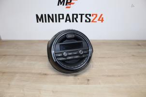 Gebruikte Radio Mini Mini (F56) 1.5 12V Cooper D Prijs € 327,25 Inclusief btw aangeboden door Miniparts24 - Miniteile24 GbR