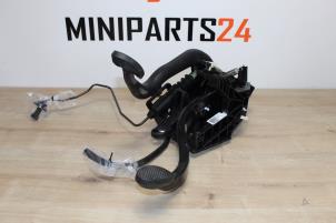 Gebruikte Pedalen Set Mini Mini (F56) 1.2 12V One Prijs € 89,25 Inclusief btw aangeboden door Miniparts24 - Miniteile24 GbR