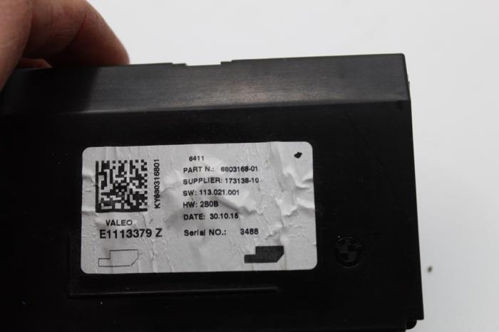 Computer Koeling van een MINI Mini (F56) 1.2 12V One 2015