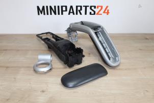 Gebruikte Armleuning Mini Cooper S Prijs € 208,25 Inclusief btw aangeboden door Miniparts24 - Miniteile24 GbR