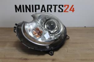 Gebruikte Linker Koplamp Mini Mini (R56) 1.6 16V Cooper S Prijs € 208,25 Inclusief btw aangeboden door Miniparts24 - Miniteile24 GbR