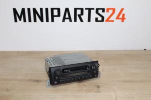 Gebruikte Radio/Cassette Mini Mini Cooper S (R53) 1.6 16V Prijs € 35,70 Inclusief btw aangeboden door Miniparts24 - Miniteile24 GbR