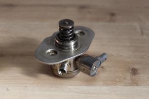 Gebruikte Hogedrukpomp Mini Mini (F56) 1.2 12V One Prijs € 214,20 Inclusief btw aangeboden door Miniparts24 - Miniteile24 GbR