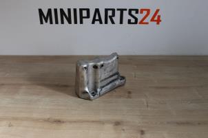 Gebruikte Motorsteun Mini Mini (F56) 1.2 12V One Prijs € 47,01 Inclusief btw aangeboden door Miniparts24 - Miniteile24 GbR