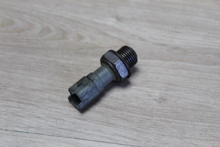 Oliedruk sensor van een MINI Mini (R56) 1.6 16V John Cooper Works 2009