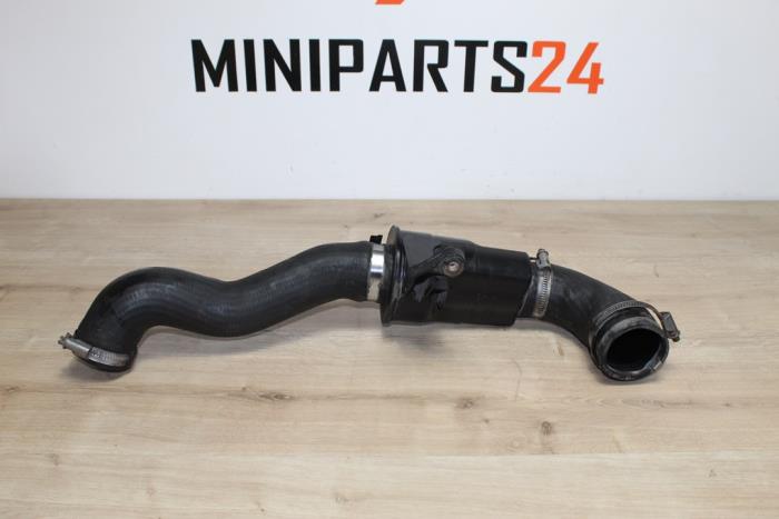 Gebruikte Intercooler Slang Mini Mini Open (R57) 1.6 16V Cooper S Prijs € 35,70 Inclusief btw aangeboden door Miniparts24