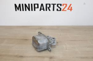Gebruikte Versnellingsbak Steun Mini Mini (F56) 2.0 16V Cooper S Prijs € 71,40 Inclusief btw aangeboden door Miniparts24 - Miniteile24 GbR