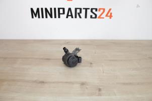 Gebruikte Watercirculatiepomp Mini Mini (F56) 2.0 16V Cooper S Prijs € 53,55 Inclusief btw aangeboden door Miniparts24 - Miniteile24 GbR