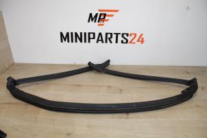 Gebruikte Rubbers voorruit Mini Mini Open (R57) 1.6 16V Cooper S Prijs € 71,40 Inclusief btw aangeboden door Miniparts24 - Miniteile24 GbR