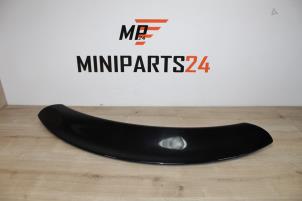 Gebruikte Spoiler achterklep Mini Mini Cooper S (R53) 1.6 16V Prijs € 77,35 Inclusief btw aangeboden door Miniparts24 - Miniteile24 GbR