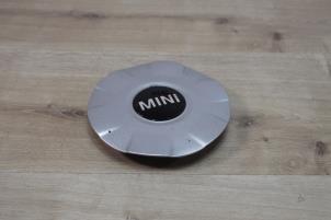 Gebruikte Naafkapje Mini Mini (R56) 1.6 16V Cooper S Prijs € 17,85 Inclusief btw aangeboden door Miniparts24 - Miniteile24 GbR