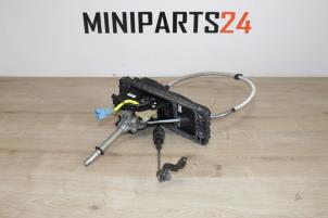 Gebruikte Versnellingspook Mini Mini Cooper S (R53) 1.6 16V Prijs € 119,00 Inclusief btw aangeboden door Miniparts24 - Miniteile24 GbR