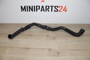 Gebruikte Koelwaterslang Austin Mini Open (R52) 1.6 16V Cooper S Prijs € 41,65 Inclusief btw aangeboden door Miniparts24