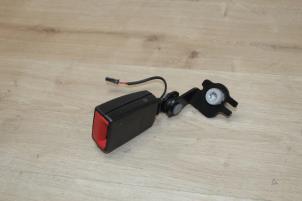 Gebruikte Gordelspanner links achter Mini Mini (F56) 2.0 16V Cooper S Prijs € 23,80 Inclusief btw aangeboden door Miniparts24