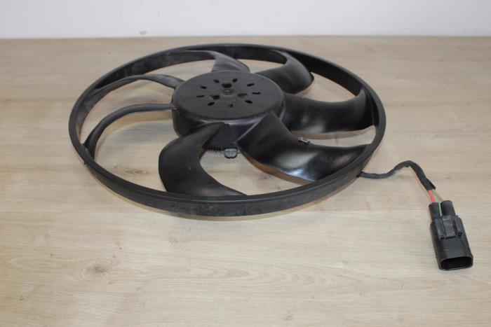 Gebruikte Fan Radiateur Mini Mini (F56) 2.0 16V Cooper S Prijs € 178,50 Inclusief btw aangeboden door Miniparts24