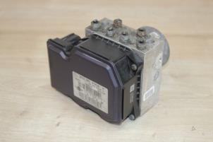 Gebruikte ABS Pomp Mini Mini Open (R57) 1.6 16V Cooper S Prijs € 148,75 Inclusief btw aangeboden door Miniparts24 - Miniteile24 GbR