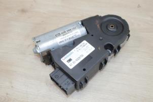 Gebruikte Schuifdak Motor Mini Mini Cooper S (R53) 1.6 16V Prijs € 71,40 Inclusief btw aangeboden door Miniparts24 - Miniteile24 GbR