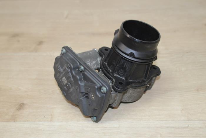 Gebruikte Wervelklep Mini Mini (F56) 2.0 16V Cooper S Prijs € 77,35 Inclusief btw aangeboden door Miniparts24