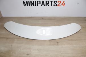 Gebruikte Spoiler achterklep Mini Mini Cooper S (R53) 1.6 16V Prijs € 77,35 Inclusief btw aangeboden door Miniparts24 - Miniteile24 GbR