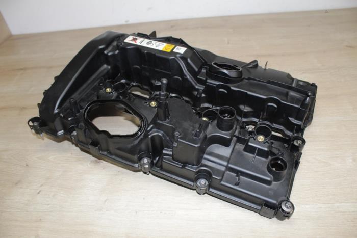 Gebruikte Kleppendeksel Mini Mini (F56) 2.0 16V Cooper S Prijs € 154,70 Inclusief btw aangeboden door Miniparts24