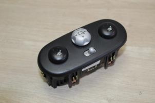 Gebruikte Stoelverwarmings Schakelaar BMW Mini One/Cooper (R50) 1.6 16V Cooper Prijs € 41,65 Inclusief btw aangeboden door Miniparts24