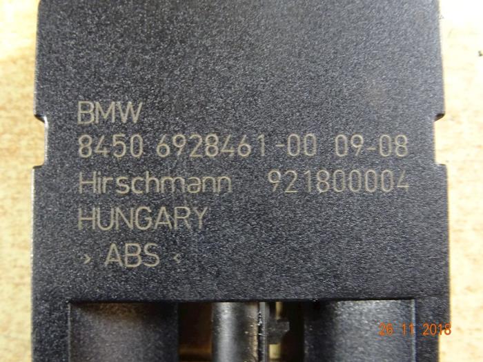Antenne bluetooth van een MINI Clubman (R55) 1.6 16V Cooper S 2008