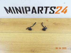 Gebruikte Ruitensproeier voor Mini Mini (R56) 1.6 16V Cooper S Prijs € 41,65 Inclusief btw aangeboden door Miniparts24 - Miniteile24 GbR