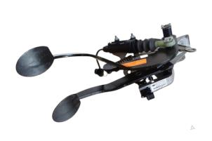 Gebruikte Pedalen Set Mini Mini Open (R57) 1.6 16V Cooper Prijs € 35,70 Inclusief btw aangeboden door Miniparts24 - Miniteile24 GbR