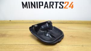 Gebruikte Afdekplaat diversen Mini Mini (F56) 2.0 16V Cooper S Prijs € 23,21 Inclusief btw aangeboden door Miniparts24 - Miniteile24 GbR