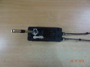 Gebruikte Schakelkabel Versnellingsbak Mini Mini (R56) 1.6 16V Cooper S Prijs € 75,00 Margeregeling aangeboden door Miniparts24 - Miniteile24 GbR