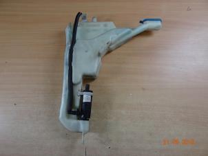 Gebruikte Pomp koplampsproeier Mini Mini Cooper S (R53) 1.6 16V Prijs € 17,85 Inclusief btw aangeboden door Miniparts24 - Miniteile24 GbR