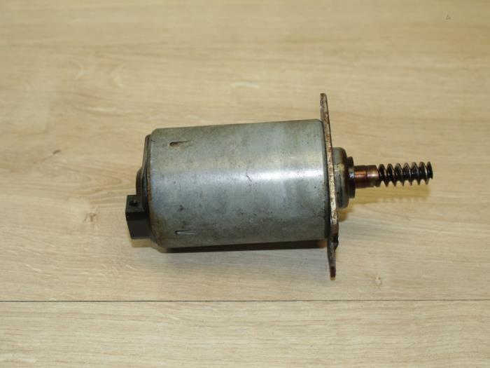 Gebruikte Nokkenas Verstelling Mini Mini (R56) 1.4 16V One Prijs € 41,65 Inclusief btw aangeboden door Miniparts24