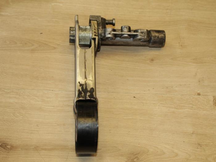 Gebruikte Spanrol Multiriem Mini Mini (R56) 1.6 16V Cooper Prijs € 17,85 Inclusief btw aangeboden door Miniparts24