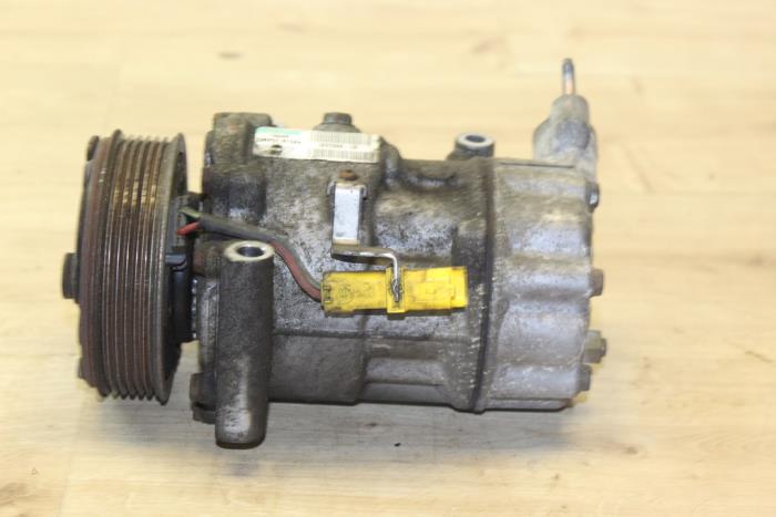 Gebruikte Aircopomp Mini Mini (R56) 1.6 16V One Prijs € 95,20 Inclusief btw aangeboden door Miniparts24