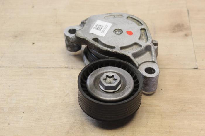 Gebruikte Spanner multiriem Mini Mini (F56) 1.2 12V One Prijs € 29,75 Inclusief btw aangeboden door Miniparts24
