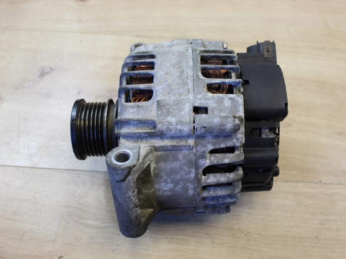 Gebruikte Dynamo Mini Clubman (R55) 1.6 16V John Cooper Works Prijs € 47,60 Inclusief btw aangeboden door Miniparts24