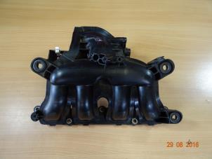 Gebruikte Inlaatspruitstuk Mini Cooper S Prijs € 60,00 Margeregeling aangeboden door Miniparts24 - Miniteile24 GbR