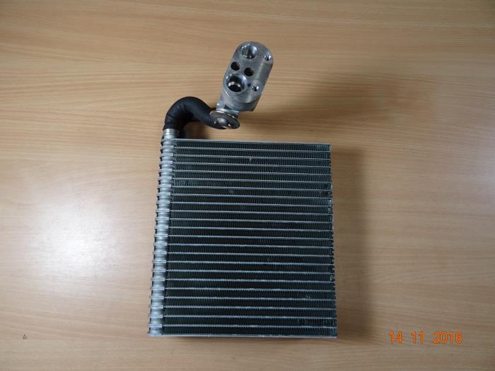 Gebruikte Airco Condensor Mini Cooper S Prijs € 25,00 Margeregeling aangeboden door Miniparts24