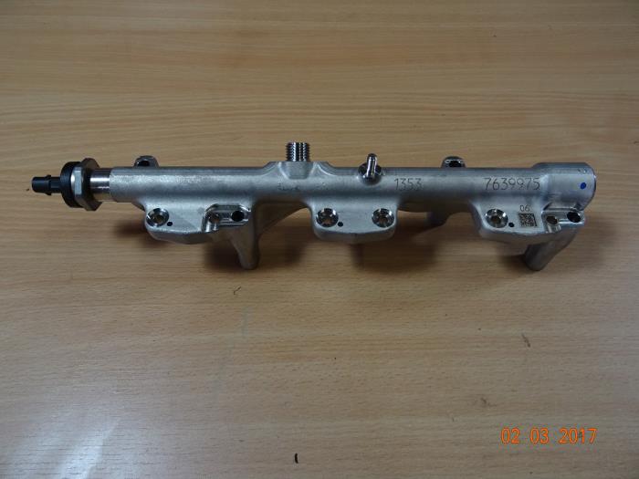 Gebruikte Injectiehuis Mini ONE Prijs € 115,00 Margeregeling aangeboden door Miniparts24