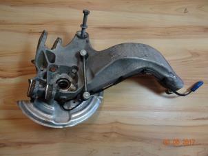 Gebruikte Fusee houder rechts-achter Mini Countryman (R60) Prijs € 150,00 Margeregeling aangeboden door Miniparts24 - Miniteile24 GbR