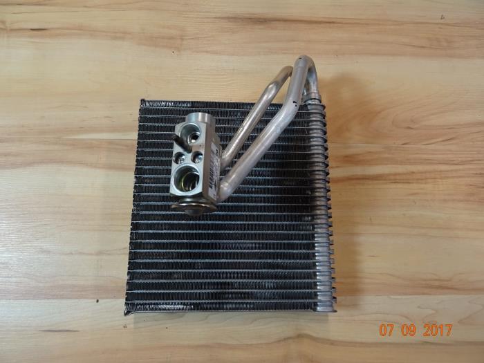 Gebruikte Airco Condensor Mini Mini (R56) 1.6 One D 16V Prijs € 35,00 Margeregeling aangeboden door Miniparts24