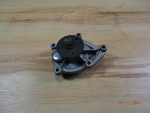Gebruikte Waterpomp Mini Mini (R56) Prijs € 25,00 Margeregeling aangeboden door Miniparts24 - Miniteile24 GbR