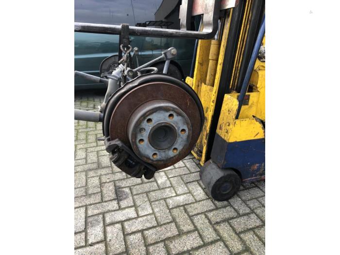 Achterassen achterwielaandrijving met artikelnummer A906350220 voorraad