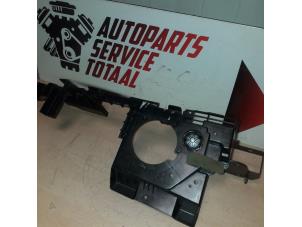 Gebruikte Kofferbakbekleding rechts Landrover Range Rover Sport (LW) 3.0 SDV6 Prijs € 35,00 Margeregeling aangeboden door APST