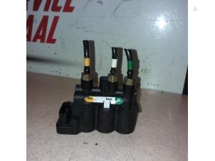 Gebruikte Luchtvering module Landrover Range Rover Sport (LW) 3.0 TDV6 Prijs € 125,00 Margeregeling aangeboden door APST