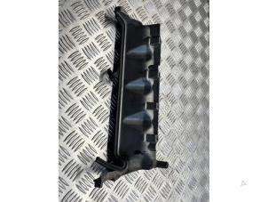 Gebruikte Afdekplaat motor Renault Master II (ED/HD/UD) 2.5 dCi 150 FAP Prijs € 25,00 Margeregeling aangeboden door APST